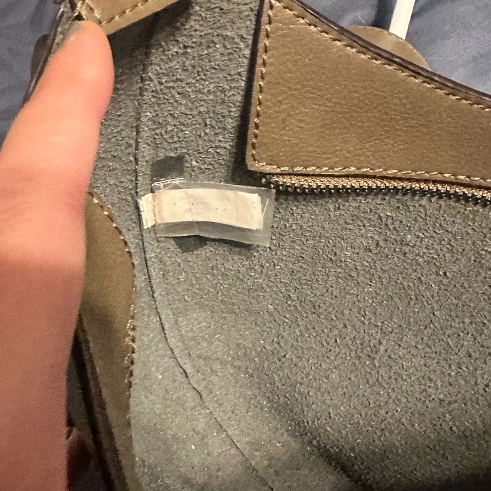 Guess Olive Green Shoulder Bag - Picture 4 of 5